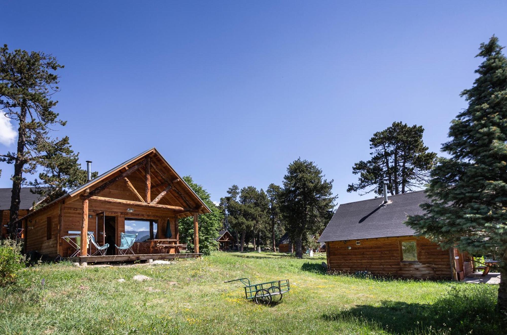 Huttopia Font Romeu Bagian luar foto